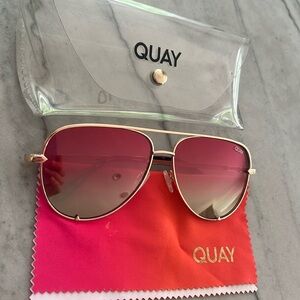 Quay Australia Aviator Sunglasses, with cloth and case